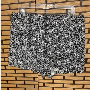 Loft Black And White Floral Multi Button Shorts Size 12
